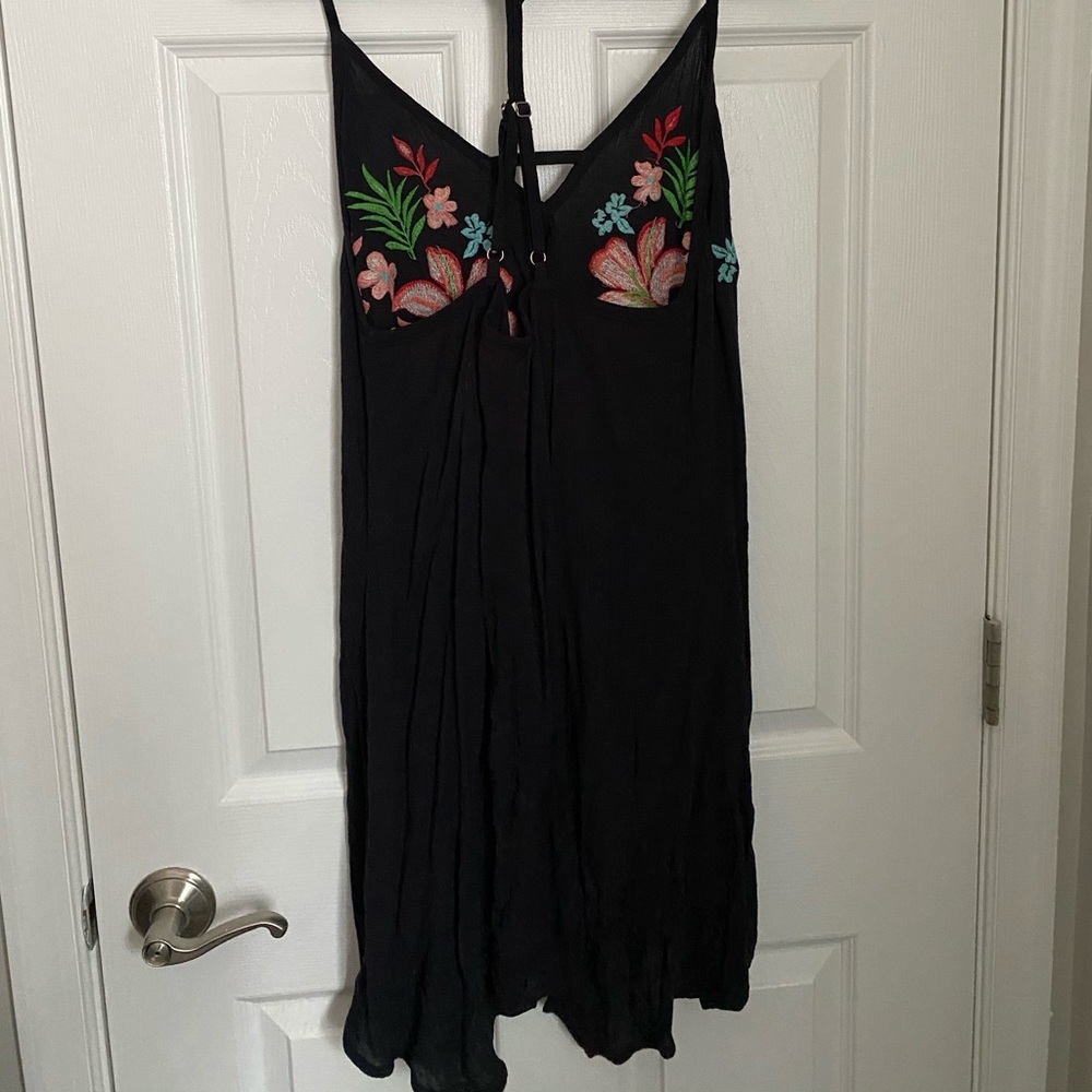 Dress - Picture 3 of 4